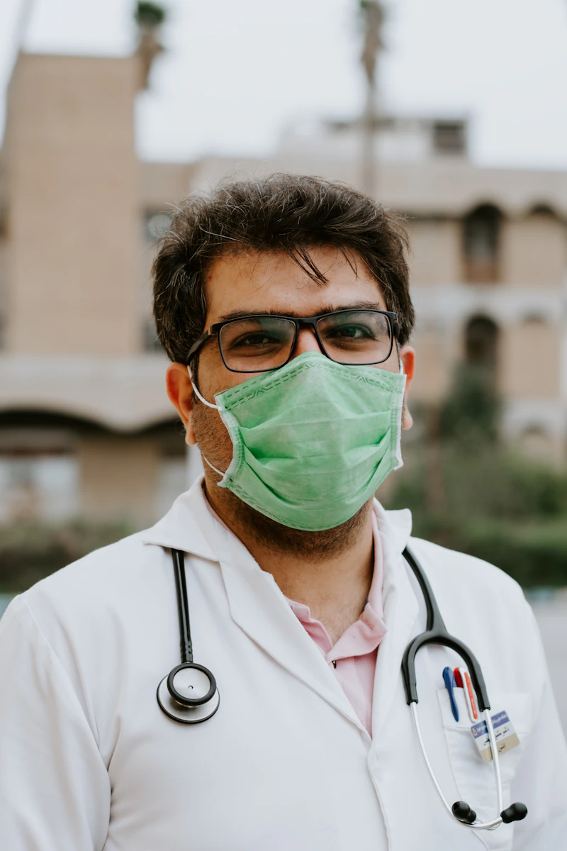 Dr. Sebastián Andrade en quirófano